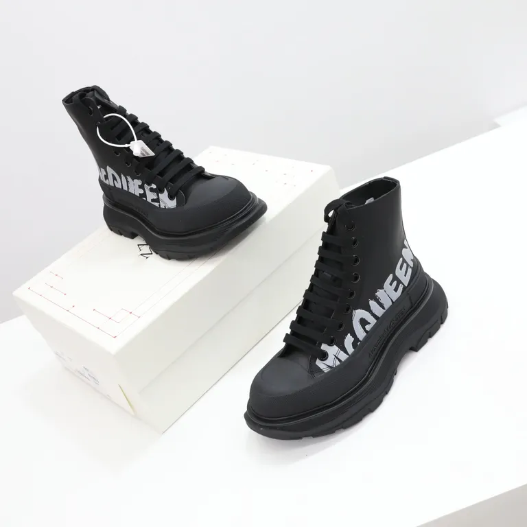 Alexander McQueen Shoe 